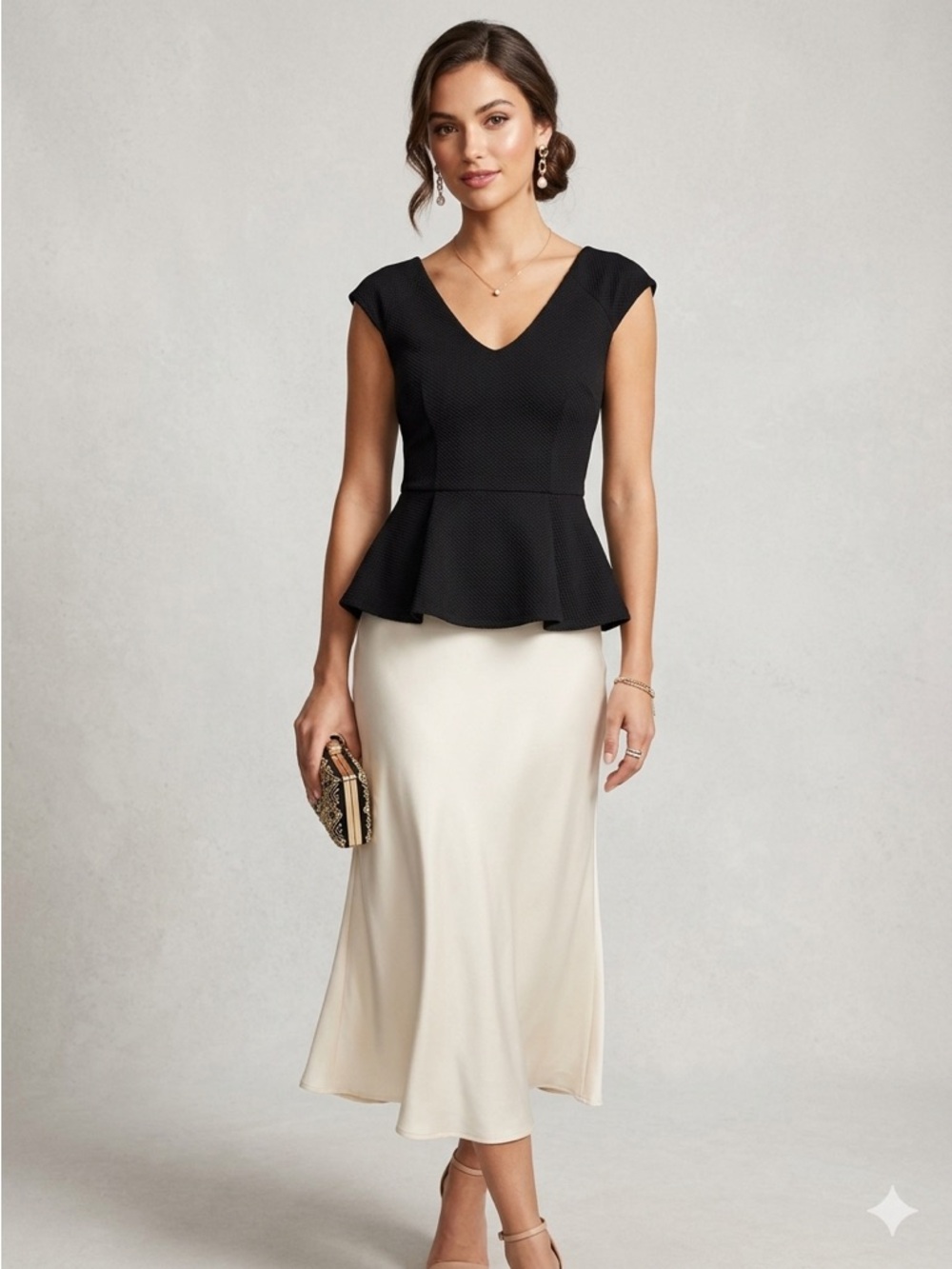 H&M Vintage Black Textured V-Neck Cap Sleeve Peplum Top, Size 2- EUC